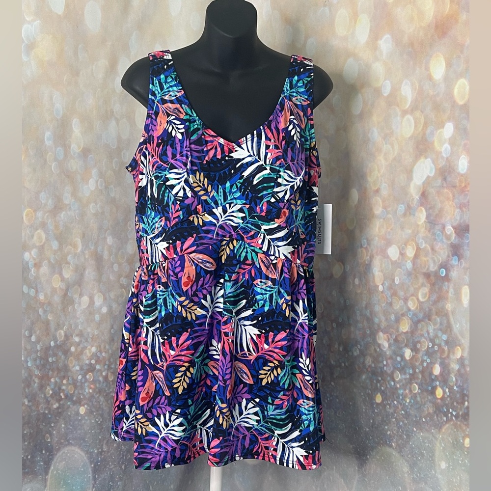 Swimsuits For All Tropical Leaf One Piece